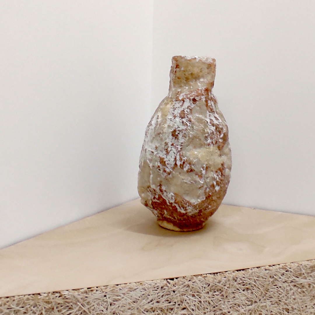 Natsuko Uchino, Sans-titre, technique mixte, céramique, 2013. Tenderfluid #1 _ Honky Tonk Fields _ Comissaires d'exposition : Collectif Enoki & Pascal Mouisset_ EXPOSITION : 6 – 18 JUILLET 2021 _ ESPACE VOLTAIRE : 75011 Paris _ avec le soutien de Plateau Urbain et de la DRAC Île-de-France dans le cadre l’Été Culturel. #tenderfluid #honkytonkfields