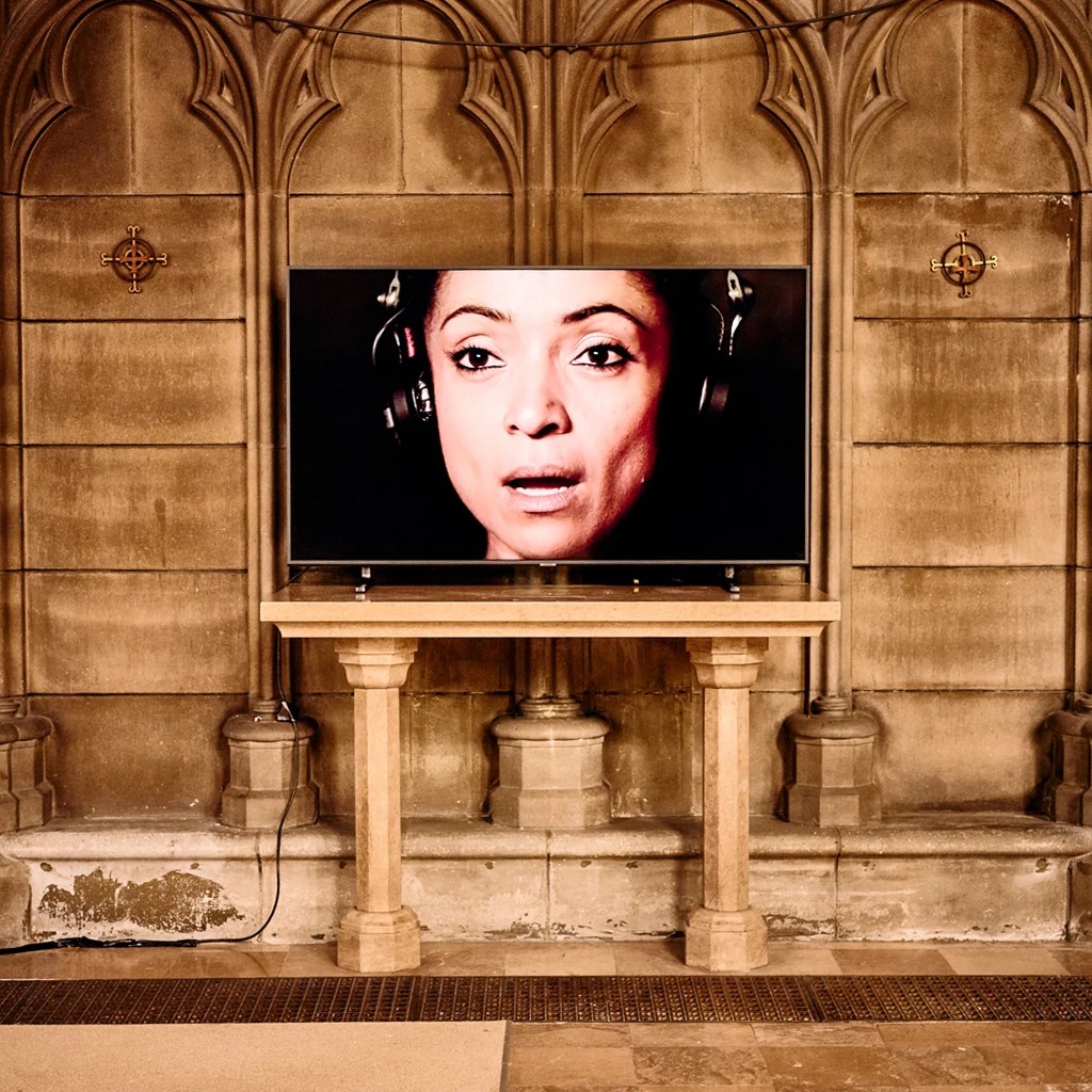 Camille Llobet; Majelich; vidéo; soprano; Magali Léger; interprète; voix; sons; reproduction; mot; multiple; expérimentation; vidéo; création sonore et vidéo; protocole; répétition; paroles; perceptions; ludique; vocales; vocalise; babillements; transcription; sonore; bruits; bouches; tenderfluid; tender.fluid; tenderlyfluid; voci umane; parttion; bruit; elliptique; primaire; mouvements des corps; exercice; micro-mouvement; retranscription; contrôle; code social; inventaire; performance; film; prestation; scénique; mise en scène; montrouge; dispositif; tournage; précision; transcrire; babils; voix adulte; répétition; caméra