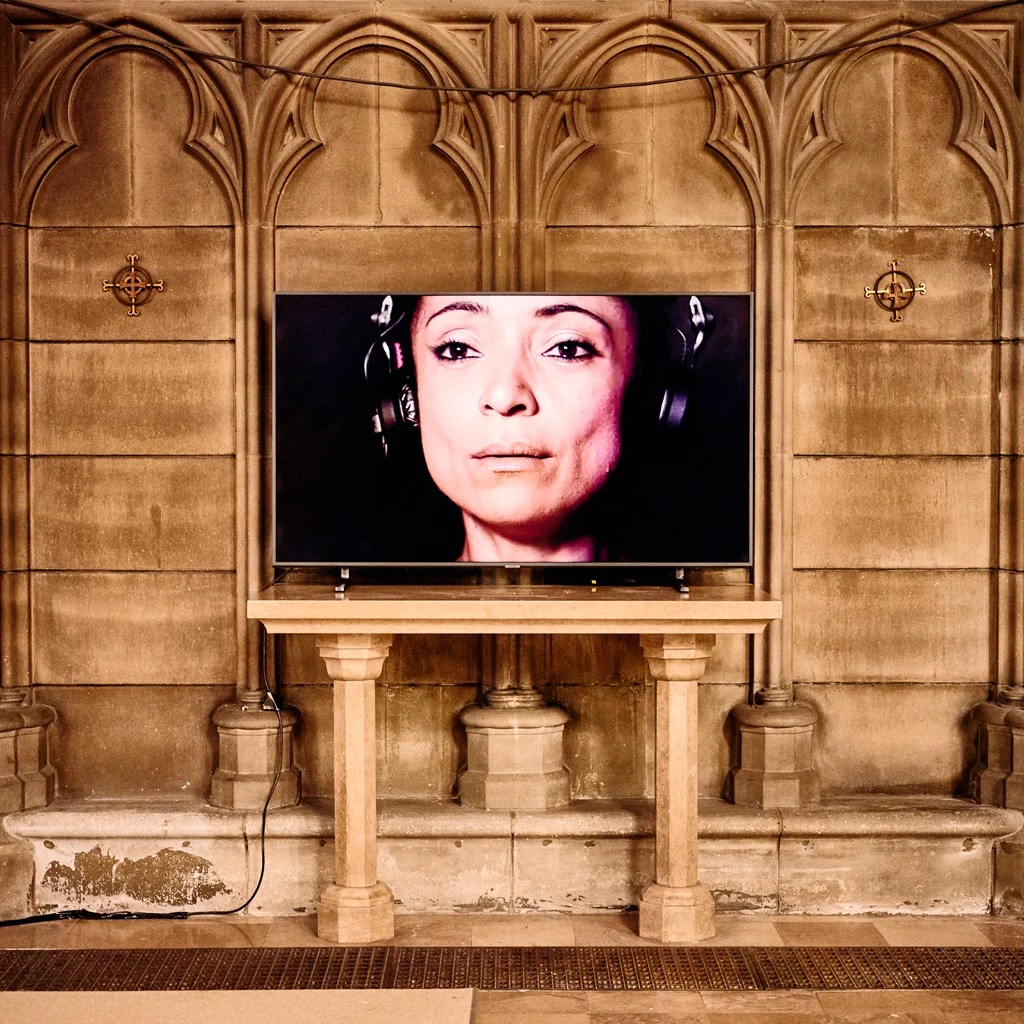 Camille Llobet; Majelich; vidéo; soprano; Magali Léger; interprète; voix; sons; reproduction; mot; multiple; expérimentation; vidéo; création sonore et vidéo; protocole; répétition; paroles; perceptions; ludique; vocales; vocalise; babillements; transcription; sonore; bruits; bouches; tenderfluid; tender.fluid; tenderlyfluid; voci umane; parttion; bruit; elliptique; primaire; mouvements des corps; exercice; micro-mouvement; retranscription; contrôle; code social; inventaire; performance; film; prestation; scénique; mise en scène; montrouge; dispositif; tournage; précision; transcrire; babils; voix adulte; répétition; caméra; @tenderfluid;