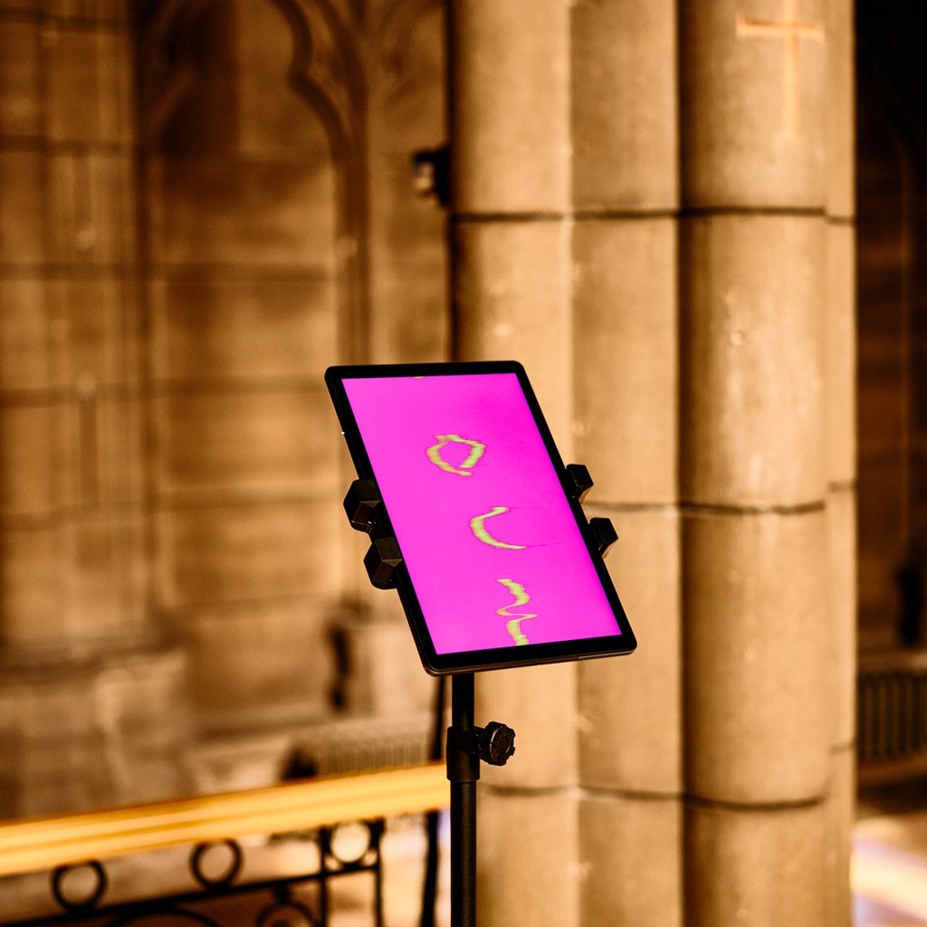 Voci Umane; Juliette Gelli~; Artiste plasticienne; multimédia; graphiste; scénographe; designer; lettres sifflées; smarthphone; performance; risographie; 2022; communication visuelle; siffer; sifflement; Dispositifs interactifs; scénographies; affiches; jetons; joue; supports; astuces; moment; partager; VOCIUMANE; tenderfluid; tenderlyfluid; tender.fluid; marie gayet; pascal mouisset; technomagique; musique; son; voix; art contemporain; artist; exposition collective; regroupement artistique; collectif; tendre; fluide; alternatif; run-space; Olivier Bémer; Marine Billet; Judith Deschamps; Emma Dusong; Jérémy Faivre; Juliette Gelli~; Lorraine Hellwig; Christine Herzer; Shayna Klee; Laurent Lacotte; Juliette Lemontey; Camille Llobet; Martin Monchicourt; Marion Moskowitz; Pascal Mouisset; Boryana Petkova; Scalarstation; Doriane Souilhol; Valentin Van Der Meulen; Mélanie Yvon; Clarisse Dachy; Jawaher Aka